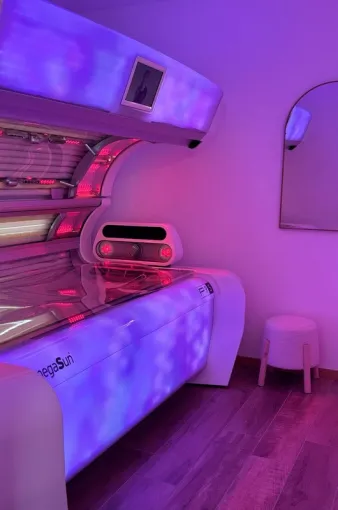 Faire une séance d'UV avec une cabine dernière génération à Roubaix, Roubaix, Talia Sun